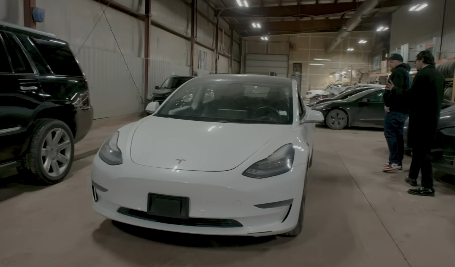 Електрокар Tesla проїхав понад 600 000 км за 7 років: як він виглядає (відео)