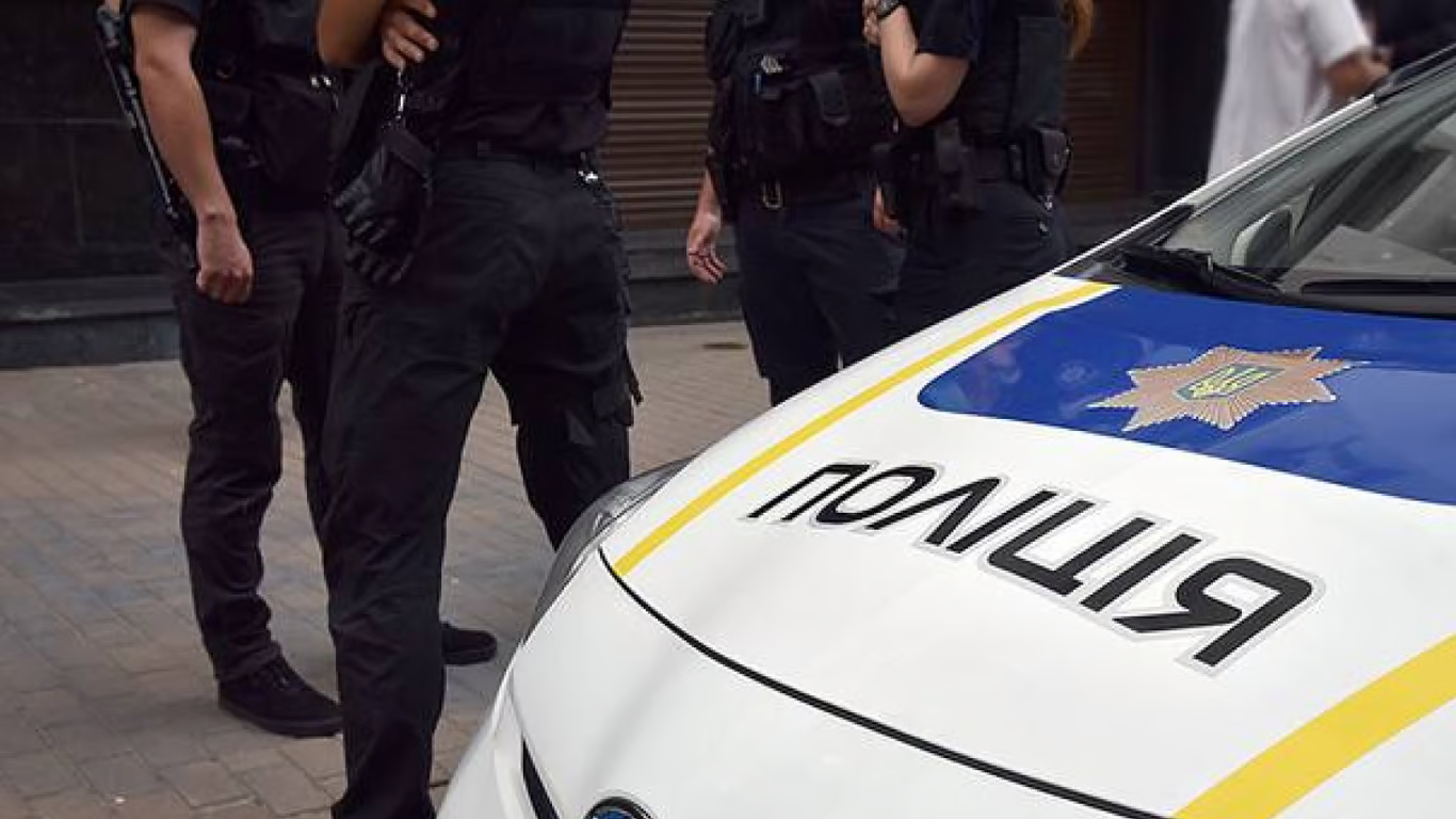 Плевал в женщин и бил их на глазах детей: киевскому хулигану вынесли приговор (фото, видео)