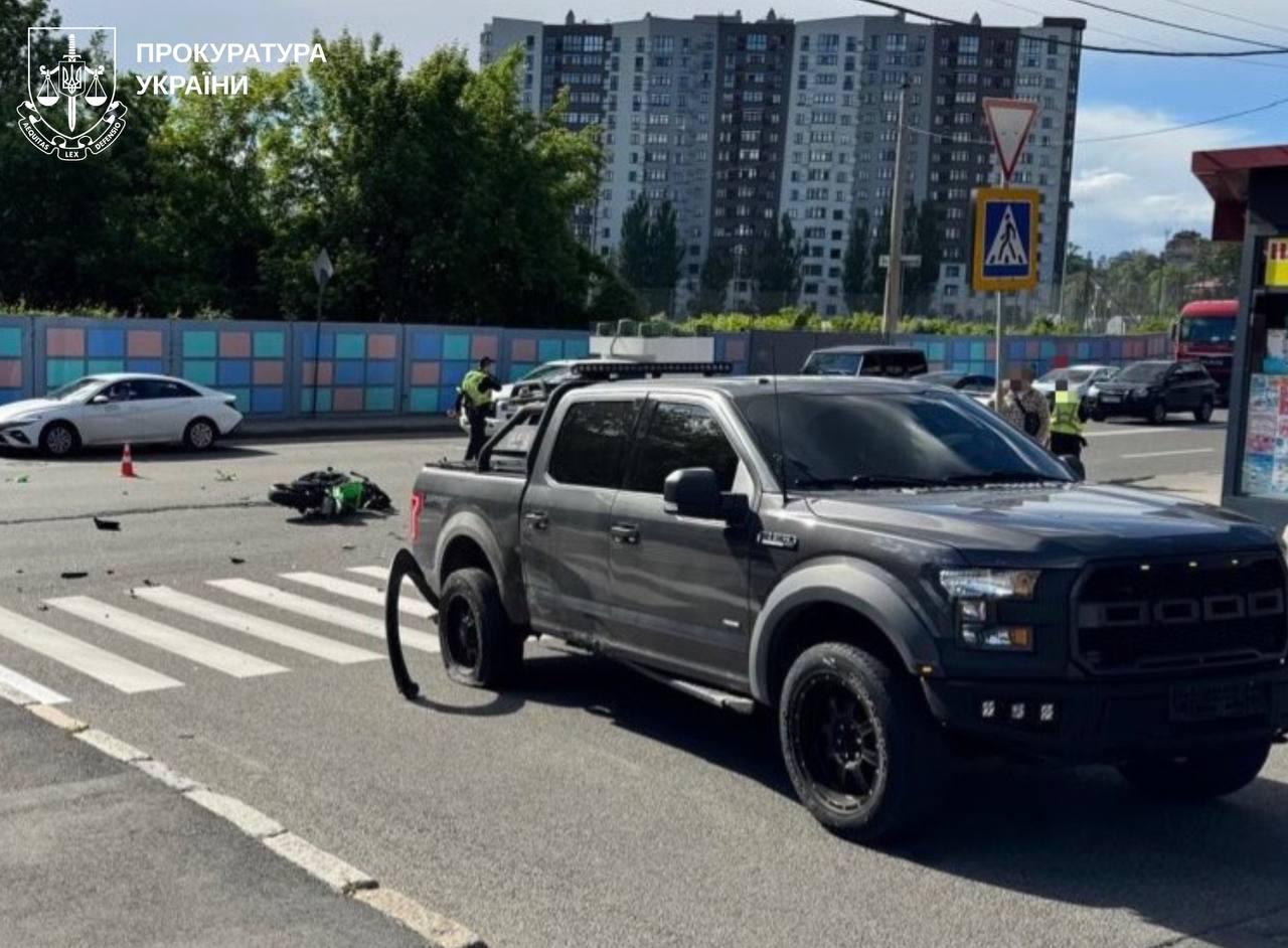 Заступник мера Харкова став учасником смертельної ДТП: мотоцикліст помер у кареті 