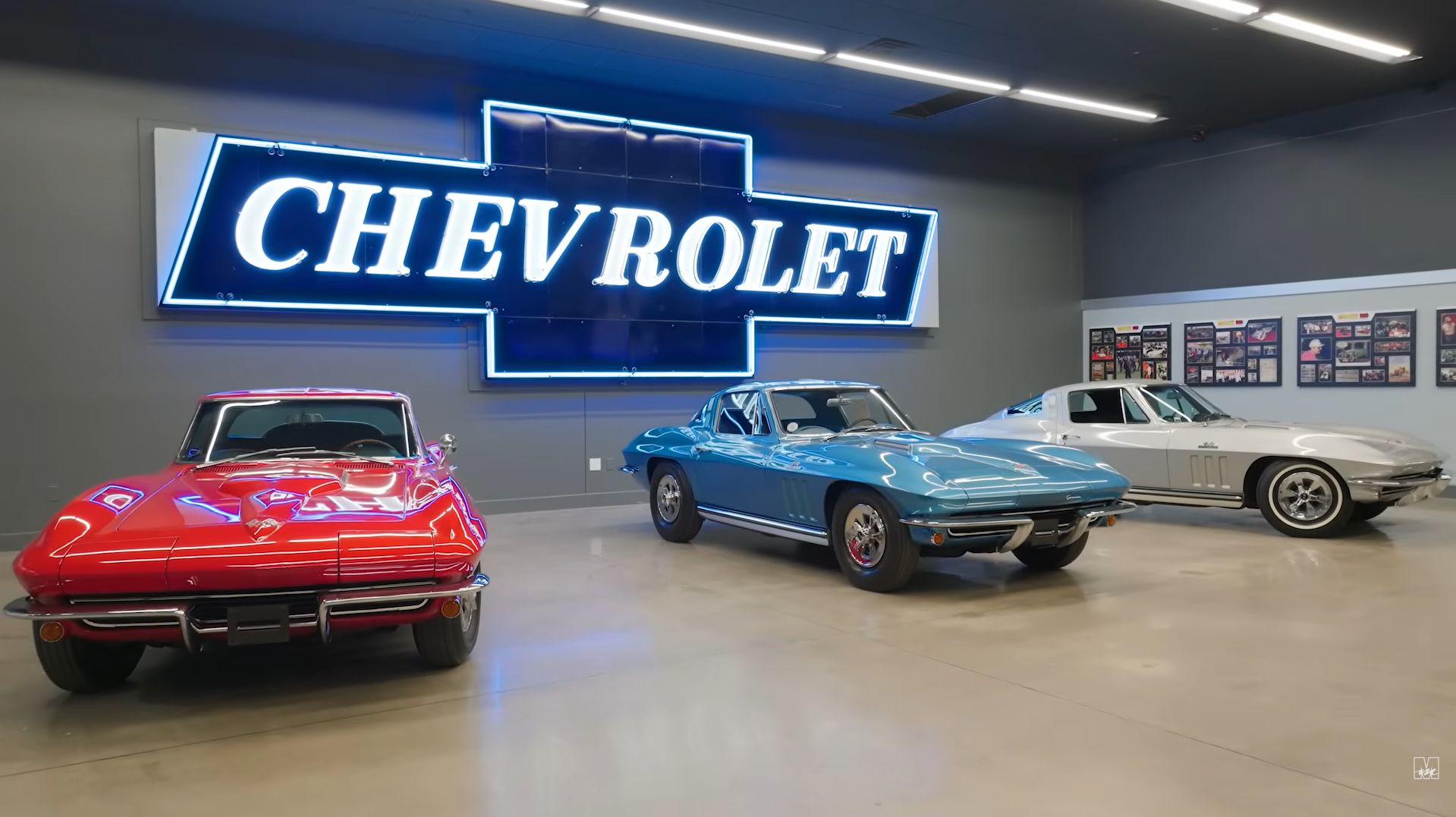 Потужне тріо: колекцію 60-річних Chevrolet оцінили в мільйон доларів (фото, відео)