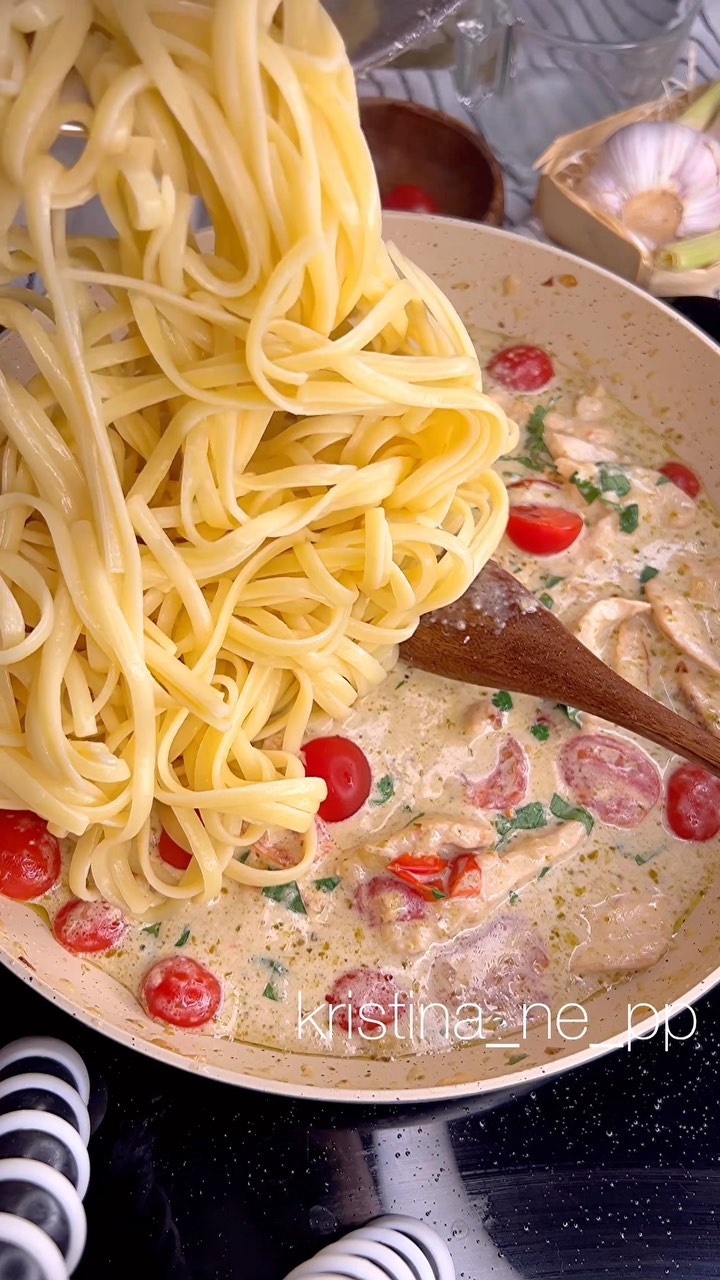 Спагетти с томатами и Песто | Рецепты Barilla