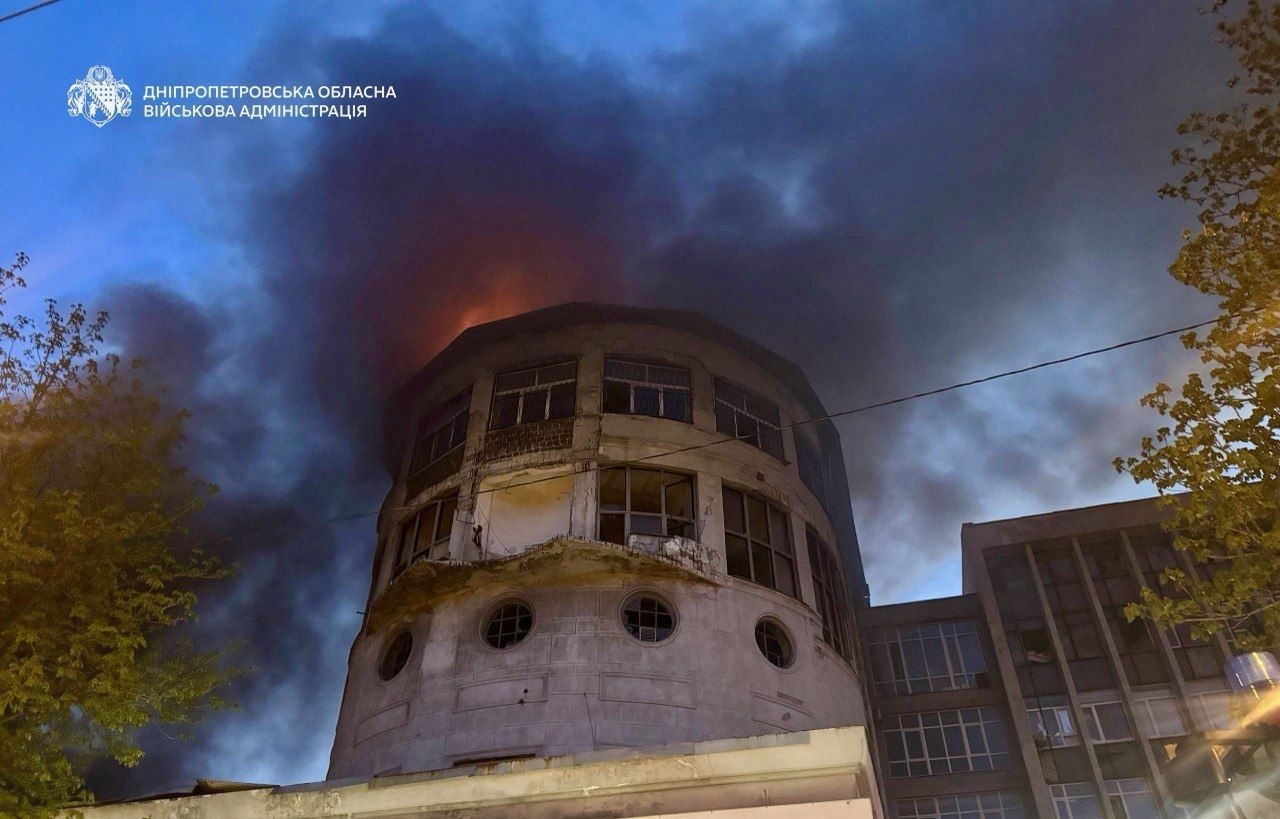 РФ масовано атакувала Україну: є загиблі у Запоріжжі, постраждалі у Дніпрі (фото, відео)