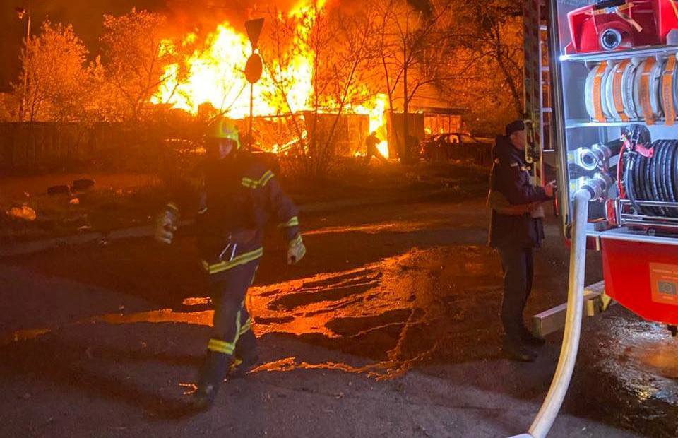 Після атаки РФ без світла залишилося десять регіонів України: деталі від Міненерго