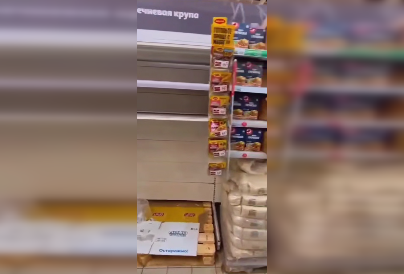 Паливна криза та дефіцит: в Криму обмежують продаж продуктів