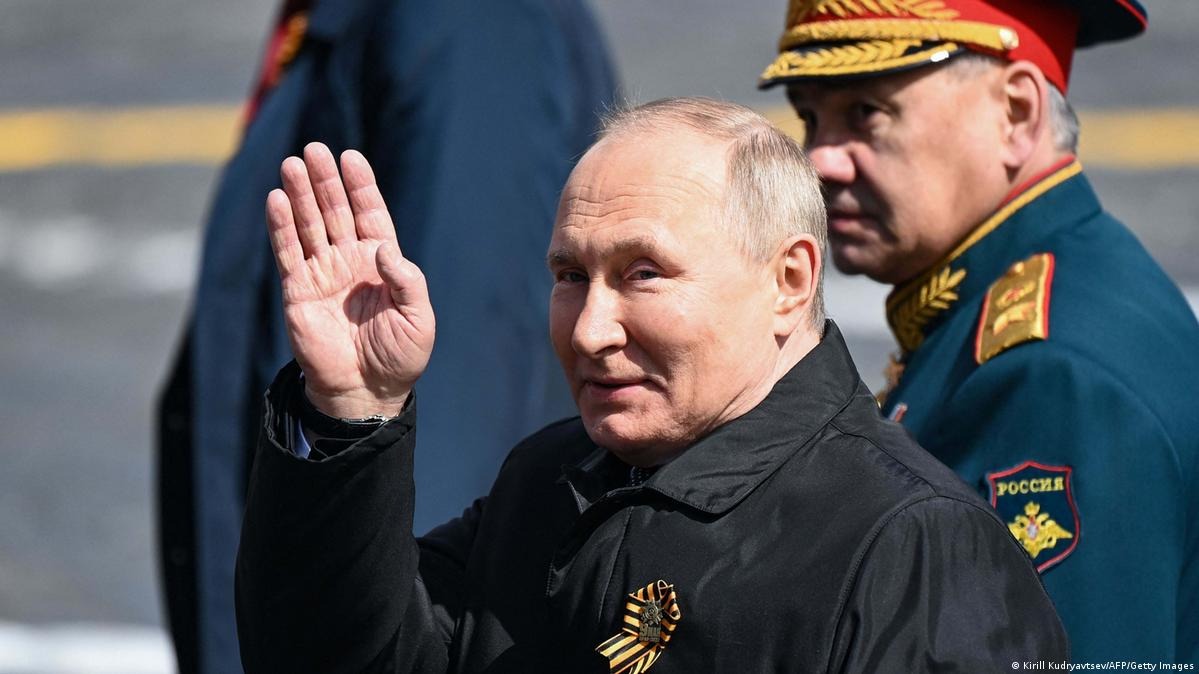 Путін провокує Україну на атаку 9 травня, щоб виправдати використання ядерної зброї, — Rzeczpospolita