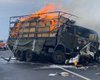 Смертельное ДТП в Хмельницкой области: военный КаМАЗ протаранил легковушку и загорелся