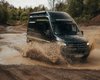 Mercedes Sprinter превратили во внедорожный дом на колесах (видео)