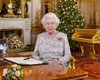 Впервые за 33 года королева Елизавета II и принц Филипп встретят Рождество вдвоем