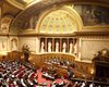 Французский парламент принялся за "морализацию" политической жизни