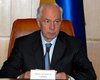 Азаров уверен, что доходы украинцев растут