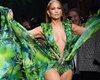 Versace намерены судиться с масс-маркет брендом из-за плагиата дизайна трех платьев
