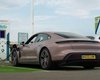 Пол-Европы за сутки: электрокар Porsche Taycan установил необычный мировой рекорд (видео)