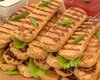 Смачно, ніжно і корисно: рецепт дуже простих курячих ковбасок