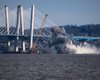 В Нью-Йорке взорвали старый мост через реку Гудзон