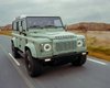 Класичний Land Rover Defender перетворили на електрокар і повернули у виробництво (фото)