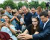 Обаятельный и привлекательный. Почему Зеленского любят больше, чем всех его предшественников