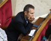 Депутаты не отпустили Вакарчука из Рады. Провал голосования нардепы встретили овациями