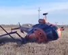 "Жесткая посадка": в России упал вертолет Ми-2 из-за отказа двигателя (видео)