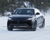 Новейший кроссовер Lamborghini рассекретили во время тестов