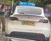 Старые привычки: британка пыталась заправить электромобиль Tesla бензином (видео)