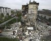 Число жертв обрушения дома во Франции возросло