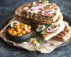 Без замеса теста: рецепт быстрых пирожков с мясной начинкой