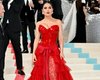 Сальма Хаєк з'явилася на Met Gala у глянцевій сукні Gucci