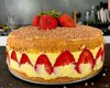 Бисквитный торт с клубникой: пошаговый рецепт