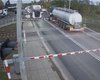 Украинец на автоцистерне едва не спровоцировал масштабную аварию с поездом в Польше (видео)
