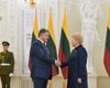 Порошенко подарил Грибаускайте копию Второго Литовского статута