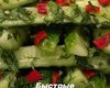 Лучшая закуска к шашлыку: рецепт быстрых маринованных огурцов