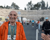 Вновь удивил мир: 88-летний пенсионер пробежал 42-километровый марафон (видео)