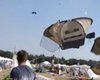 В Германии мини-торнадо обрушился на палаточный лагерь гостей фестиваля