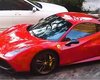 Використовували як гірку: діти пошкодили суперкар Ferrari за пів мільйона доларів (фото)