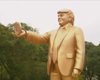 Возле Капитолия установили золотую статую Трампа: соцсети уже сравнивают президента с Ыном (фото)