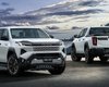 Toyota представила яркие пикапы для серьезного бездорожья (фото)