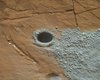 Звідки вона взялася: на Марсі виявили дивну дірку у землі (фото)