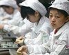 Foxconn запретила своим сотрудникам совершать самоубийства