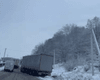 Фуры "слетают" с дорог: на Закарпатье и во Львовской области метель парализовала движение транспорта (видео)