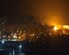 Спалахувало і вибухало: влада Бєлгородської області заявила про масову ракетну атаку (відео)
