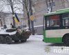 В Ровно для борьбы с последствиями снегопада задействовали военный "БТР" (видео)