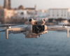 В Китае представили "всевидящий" дрон DJI Mini 4 Pro: чем он удивит пилотов (видео)