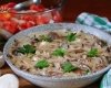 Для семейного ужина: куриная печень с грибами в сливочном соусе