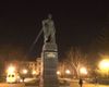 Ночью в Харькове снесли памятники советским деятелям