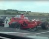 Гоночний болід Ferrari засвітився на звичайній дорозі: він ховався від поліції (відео)