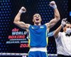 Победил россиянина. 19-летний украинский боксер стал чемпионом мира (видео)