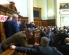 БЮТ заблокировал трибуну парламента