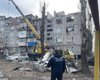 Обстрел Мирнограда: ГСЧС опубликовала кадры спасения людей из-под завалов (видео)