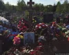 Раньше такого не было: в регионах РФ местные власти закупают сотни могил