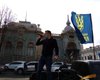Митинг во время карантина. Нацкорпус организовал акцию протеста под Радой на крышах авто